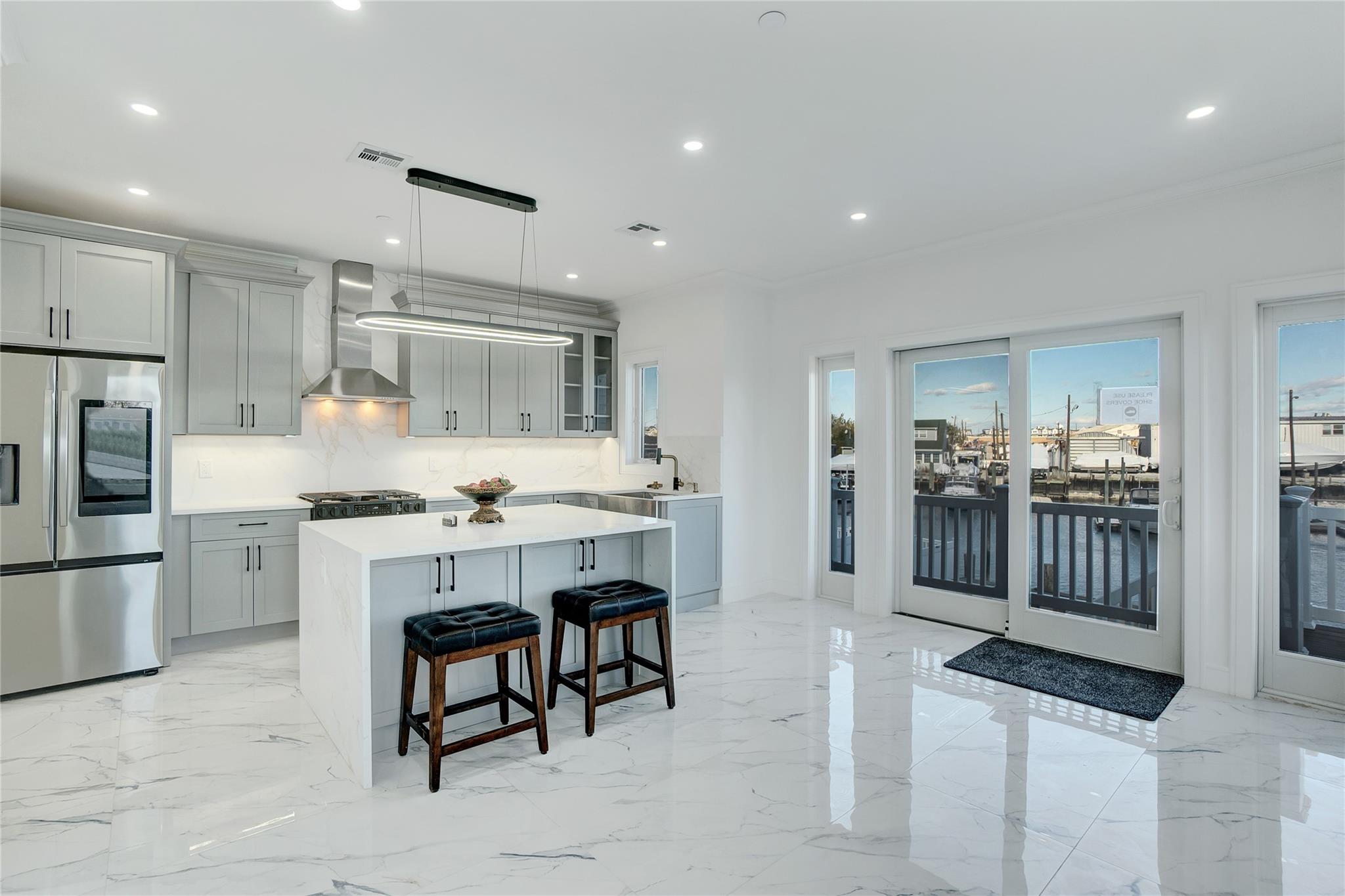 #6 photo, 14 James Street, East Rockaway , NY 11518