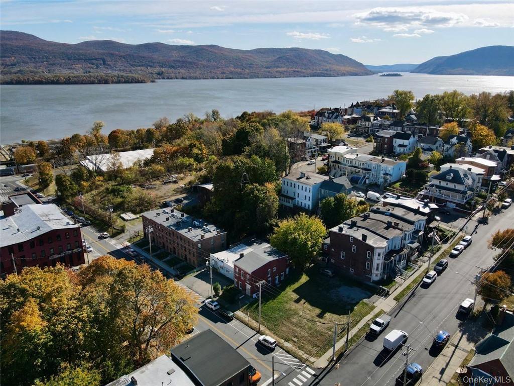 #12 photo, 77-79 Renwick Street, Newburgh , NY 12550