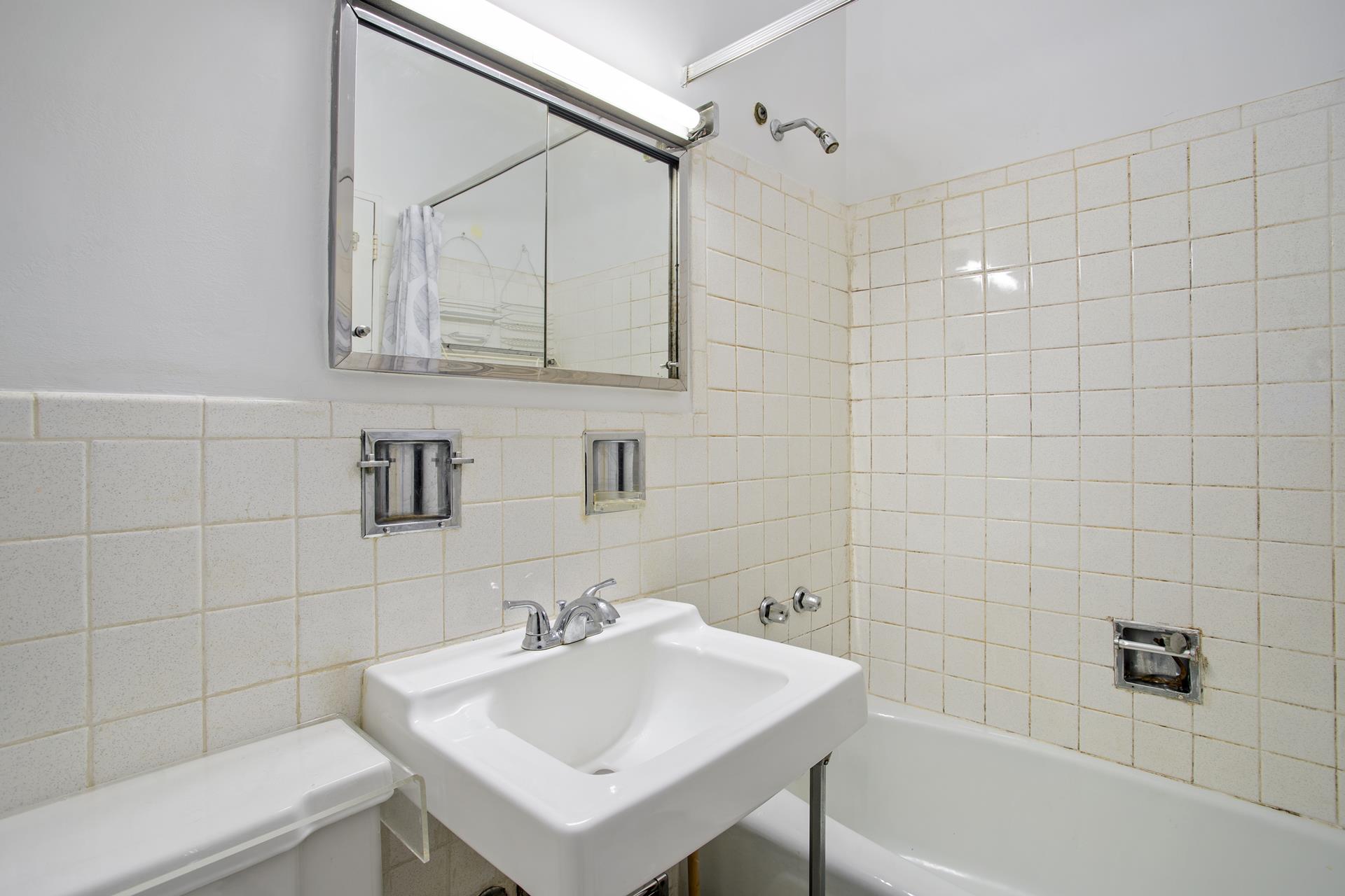 #9 photo, 360 E 72ND Street, マンハッタン Lenox Hill , NY 10021