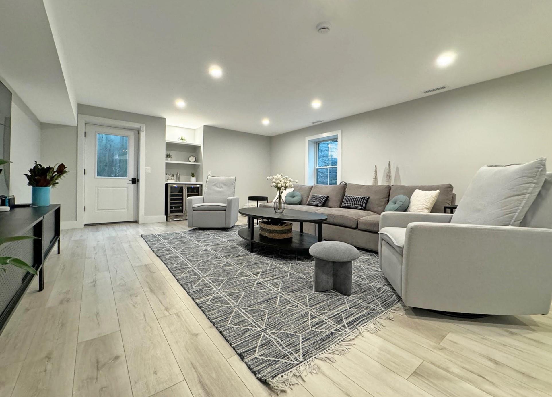 #12 photo, 55 Squires Avenue, サフォーク郡 East Quogue , NY 11942