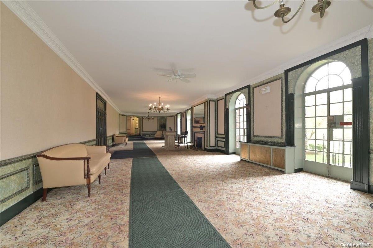 #4 photo, 175-06 Devonshire Road, কুইন্‌স Jamaica Estates , NY 11432