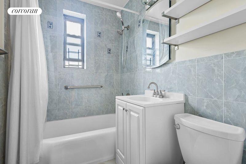 #5 photo, 1119 OCEAN Parkway, ブルックリン区 Midwood , NY 11230