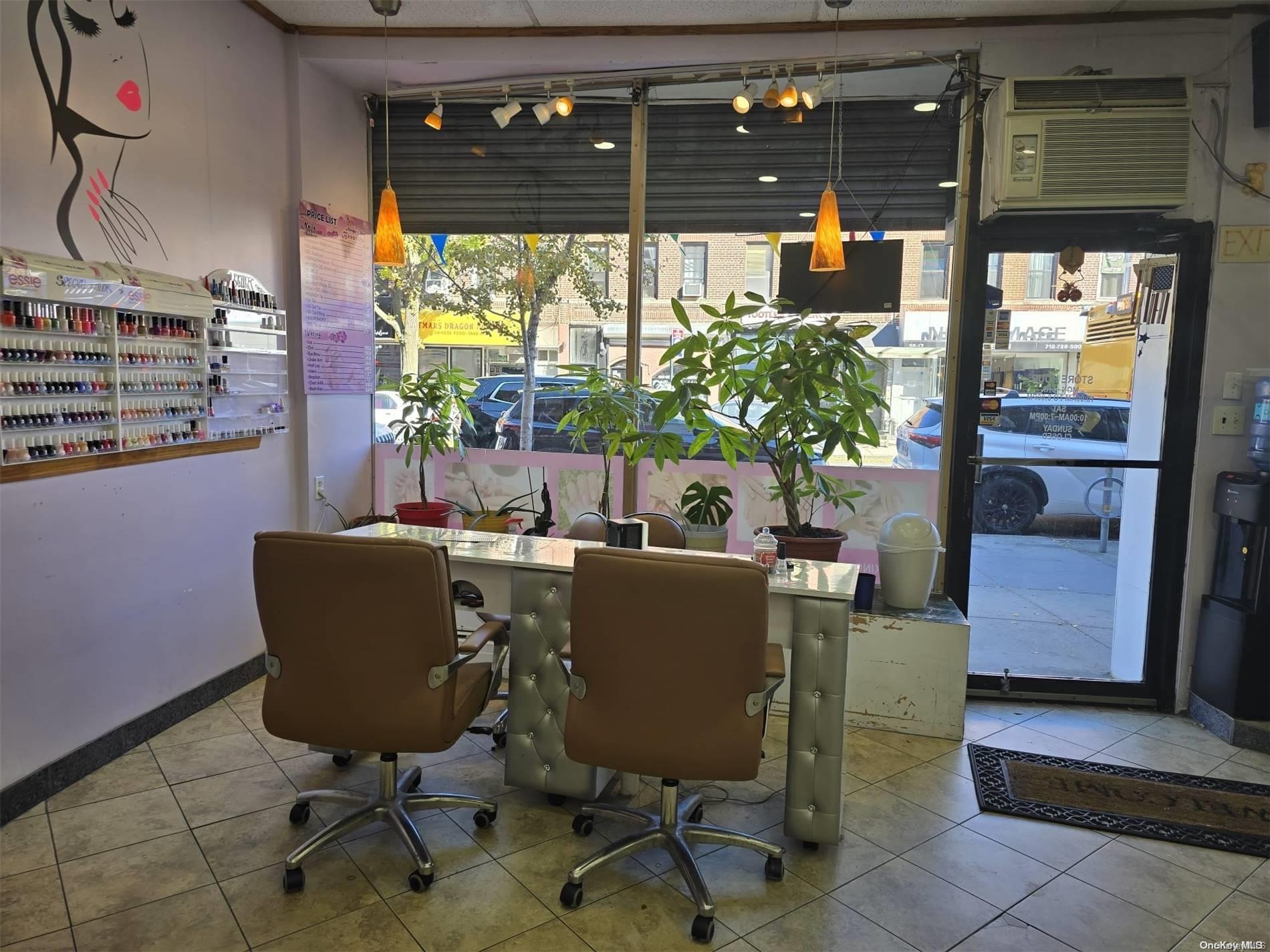 #6 photo, 36-14 Ditmars Boulevard, Astoria , NY 11105