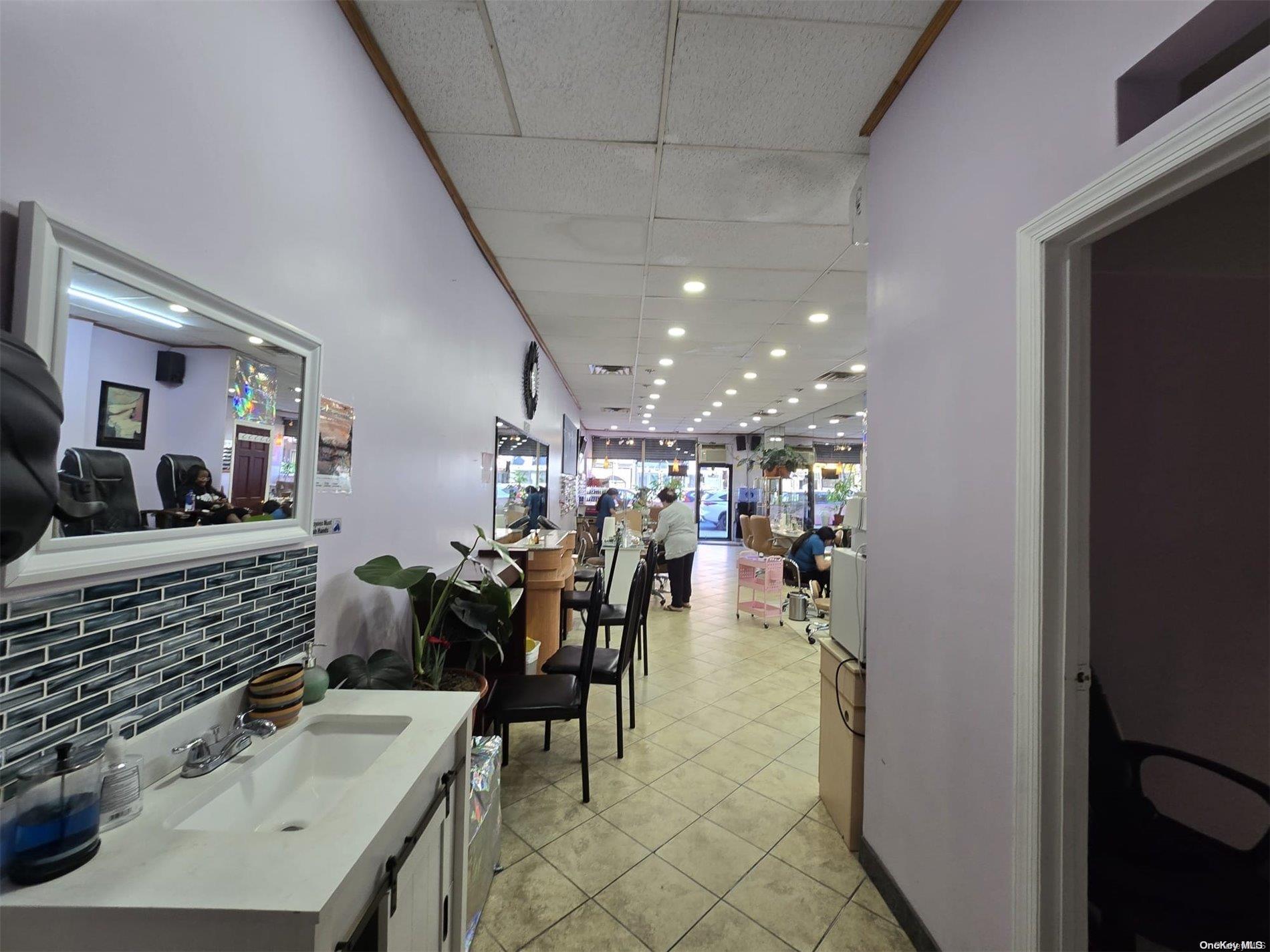 #9 photo, 36-14 Ditmars Boulevard, Astoria , NY 11105