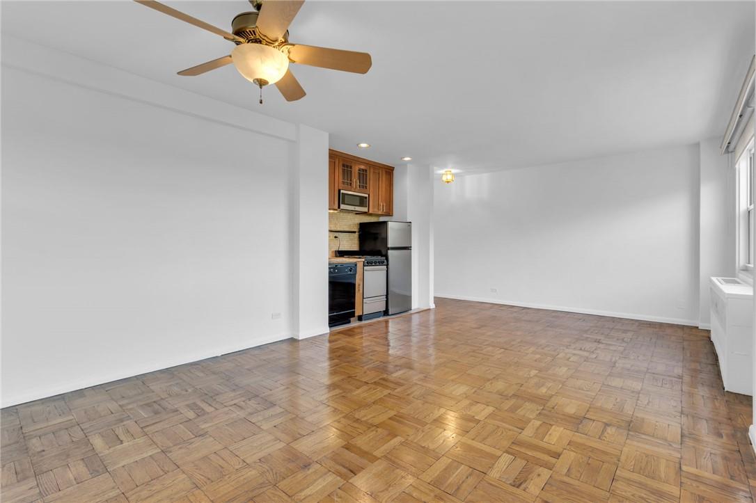 #5 photo, 3935 Blackstone Avenue, ブロンクス区 Bronx , NY 10471