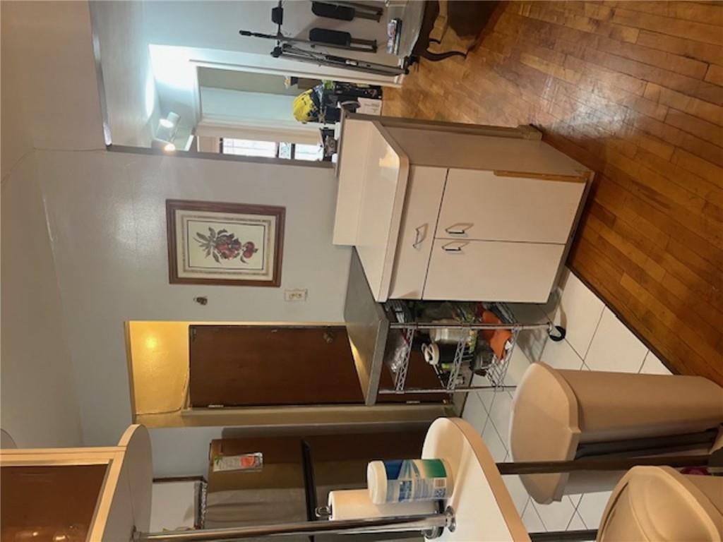 #7 photo, 3613 Paulding Avenue, Bronx , NY 10469