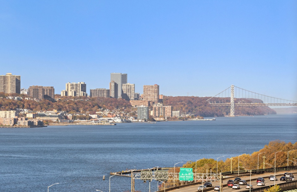 #9 photo, 100 Riverside Boulevard, マンハッタン Lincoln Square , NY 10069