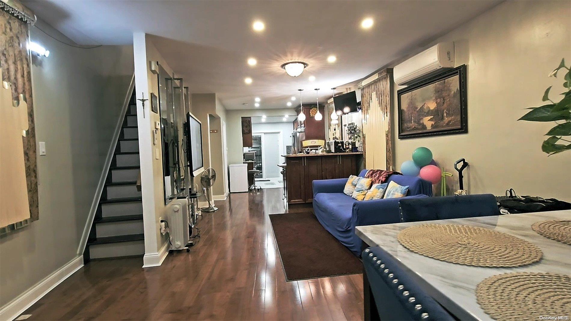 #3 photo, 145-86 179th Street, クイーンズ区 Springfield Gardens , NY 11413