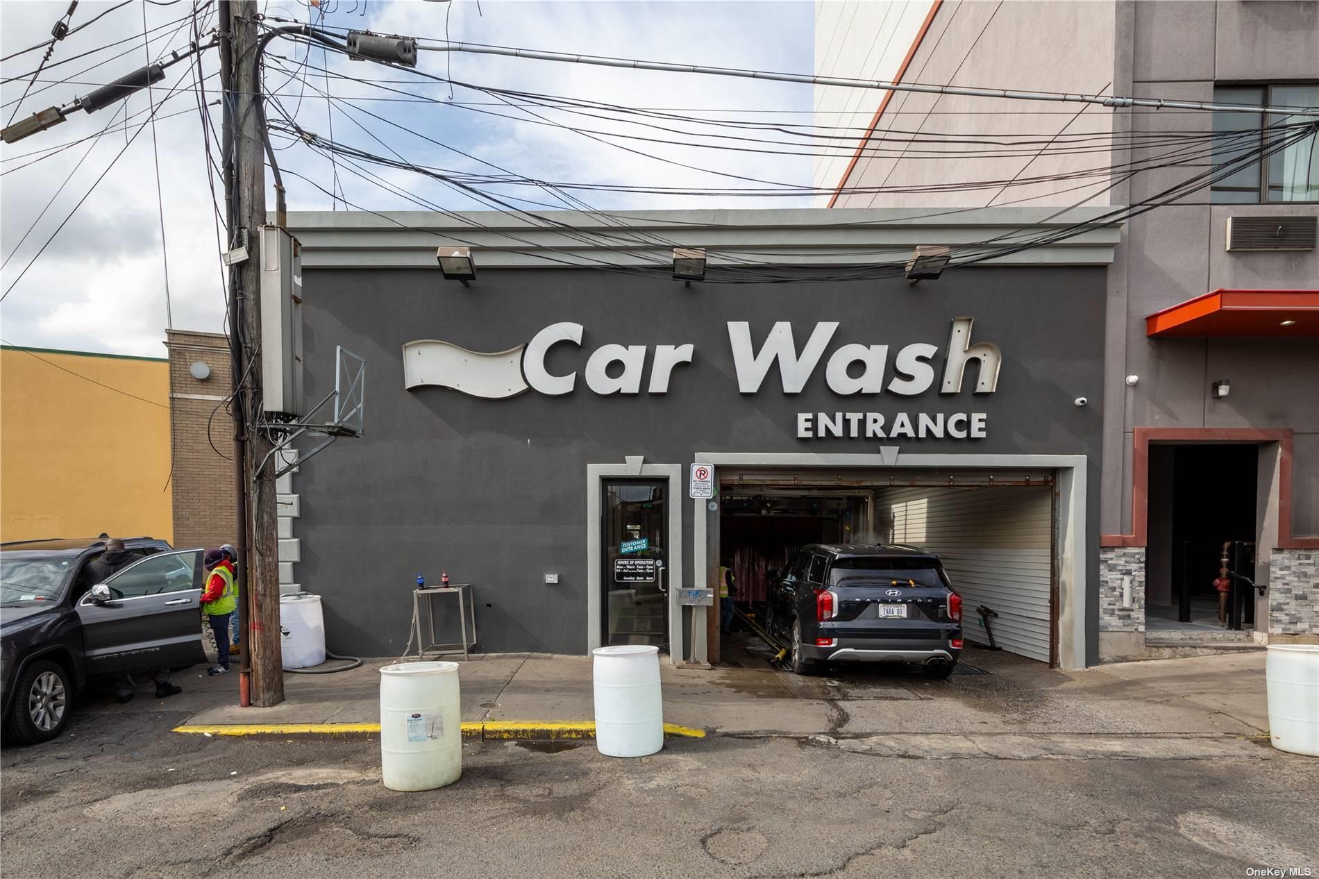 #10 photo, 97-15/31 Sutphin Boulevard, クイーンズ区 Jamaica , NY 11435