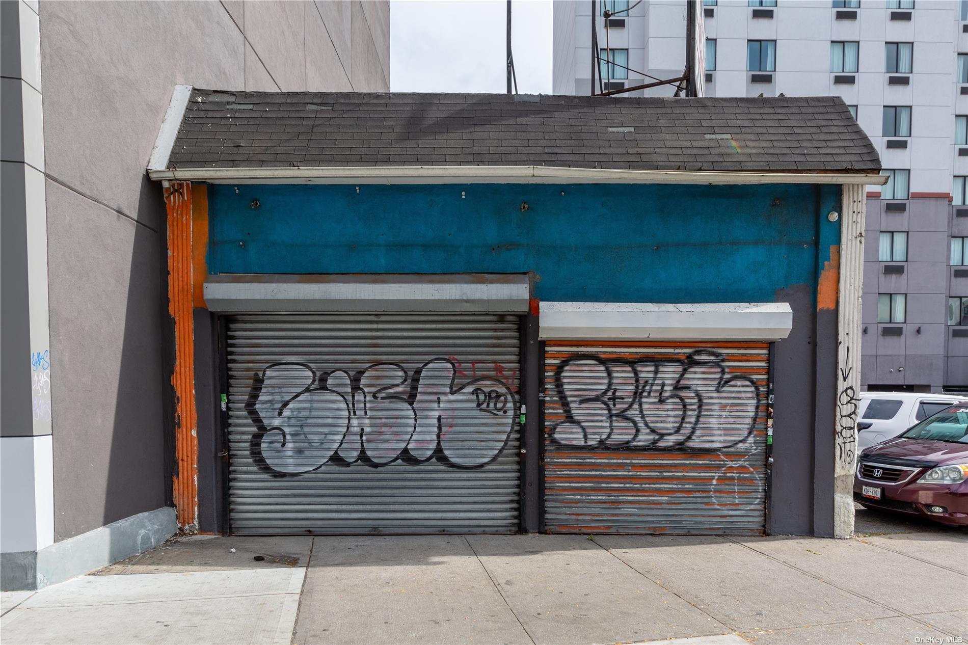 #13 photo, 97-15/31 Sutphin Boulevard, クイーンズ区 Jamaica , NY 11435