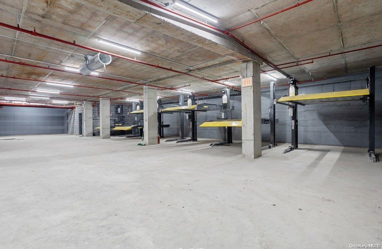 #2 photo, 150-23 Barclay Avenue, クイーンズ区 Flushing , NY 11355