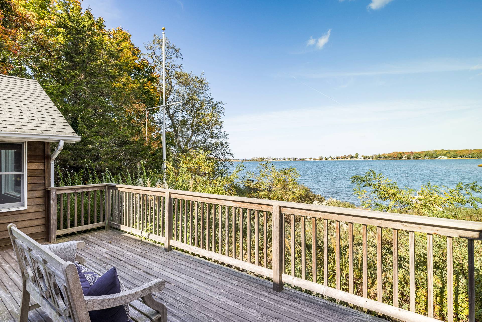 #20 photo, 70 Cedar Avenue, サフォーク郡 Southampton , NY 11968