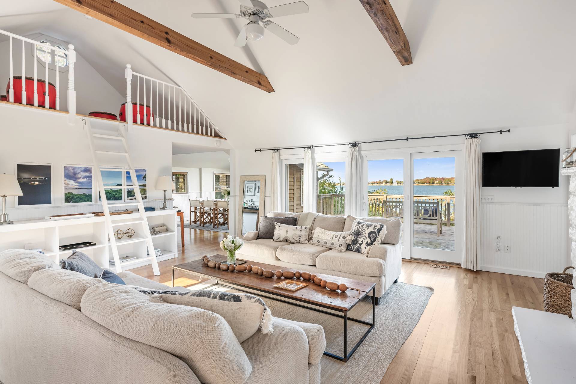 #6 photo, 70 Cedar Avenue, サフォーク郡 Southampton , NY 11968