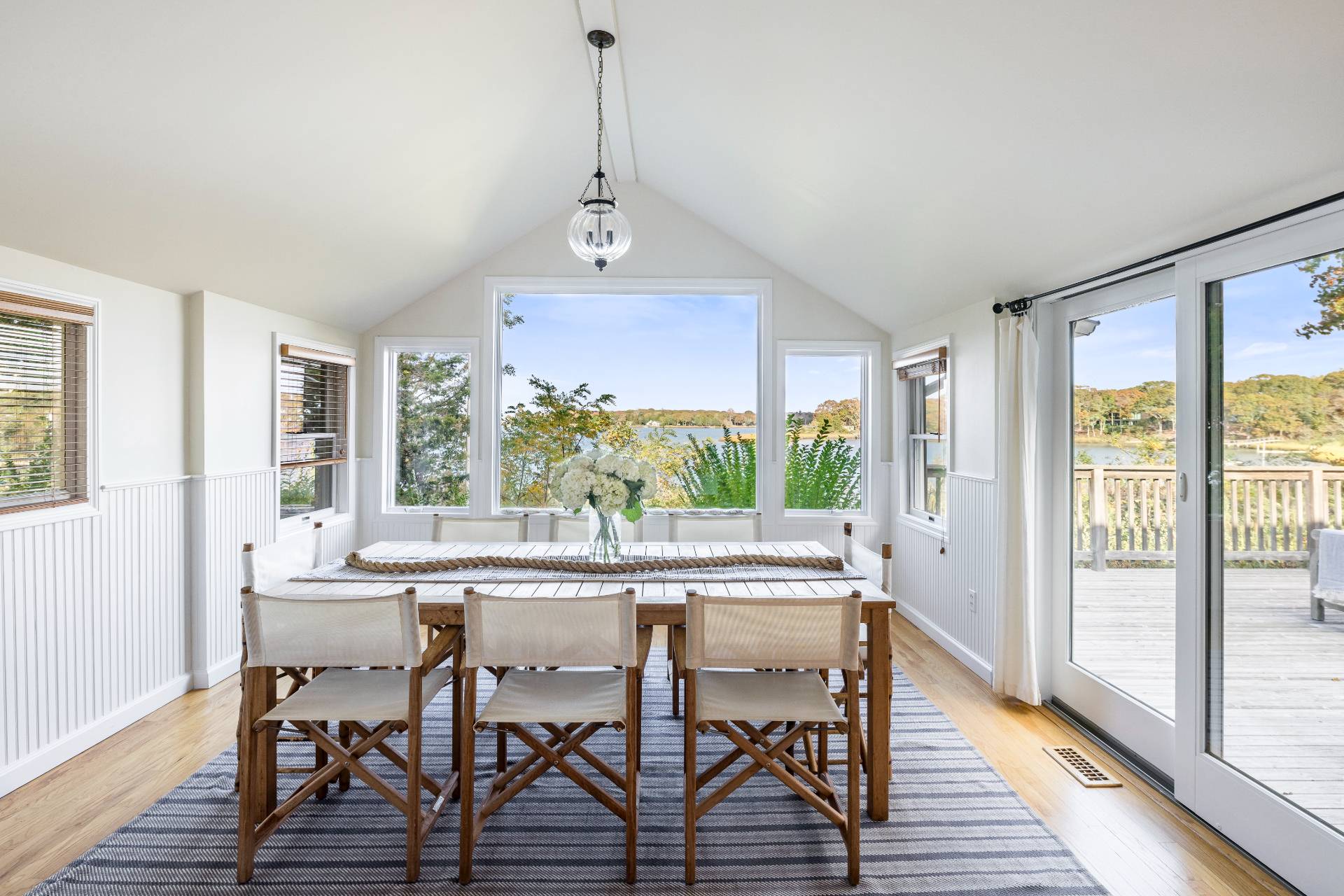 #7 photo, 70 Cedar Avenue, サフォーク郡 Southampton , NY 11968