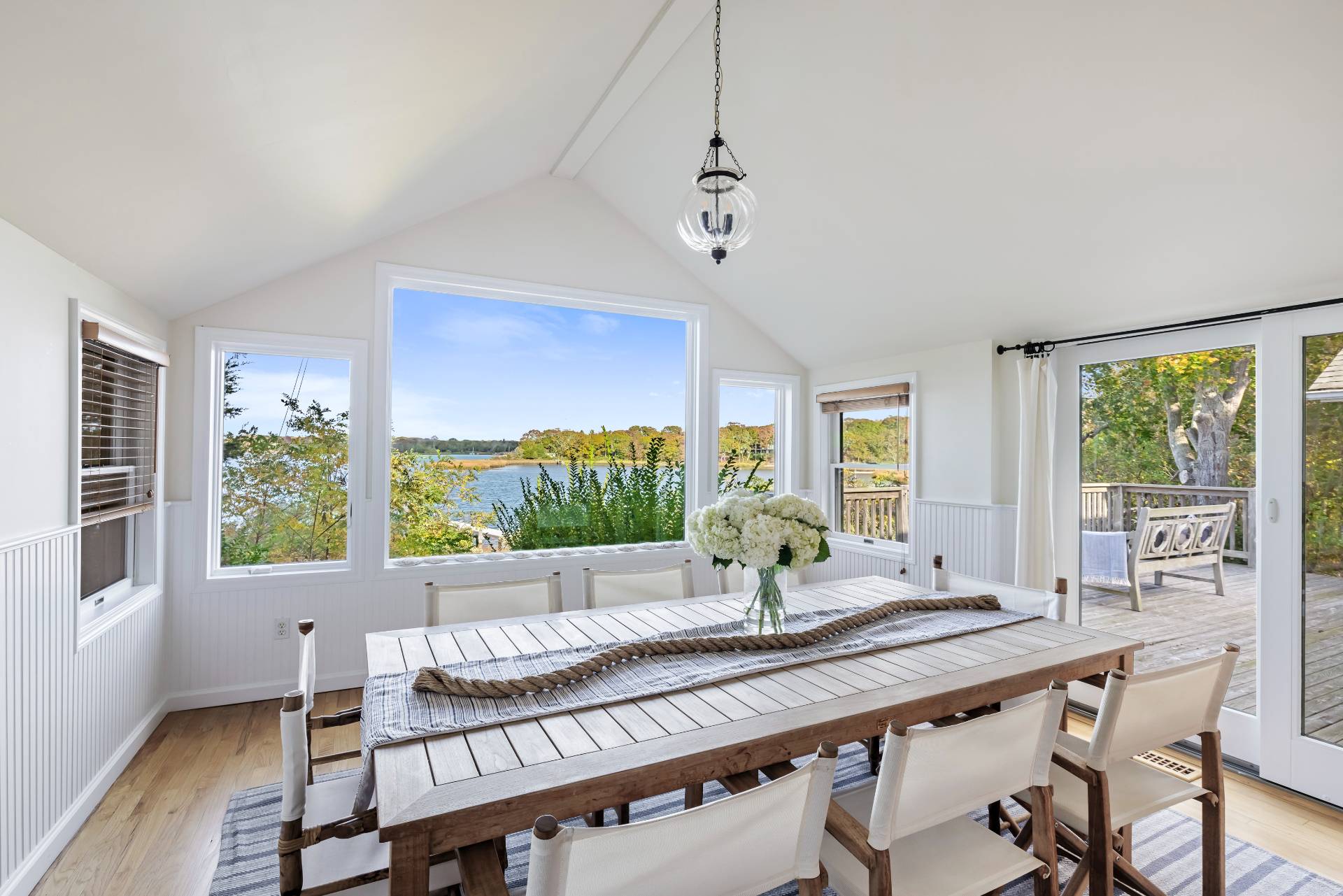 #8 photo, 70 Cedar Avenue, サフォーク郡 Southampton , NY 11968