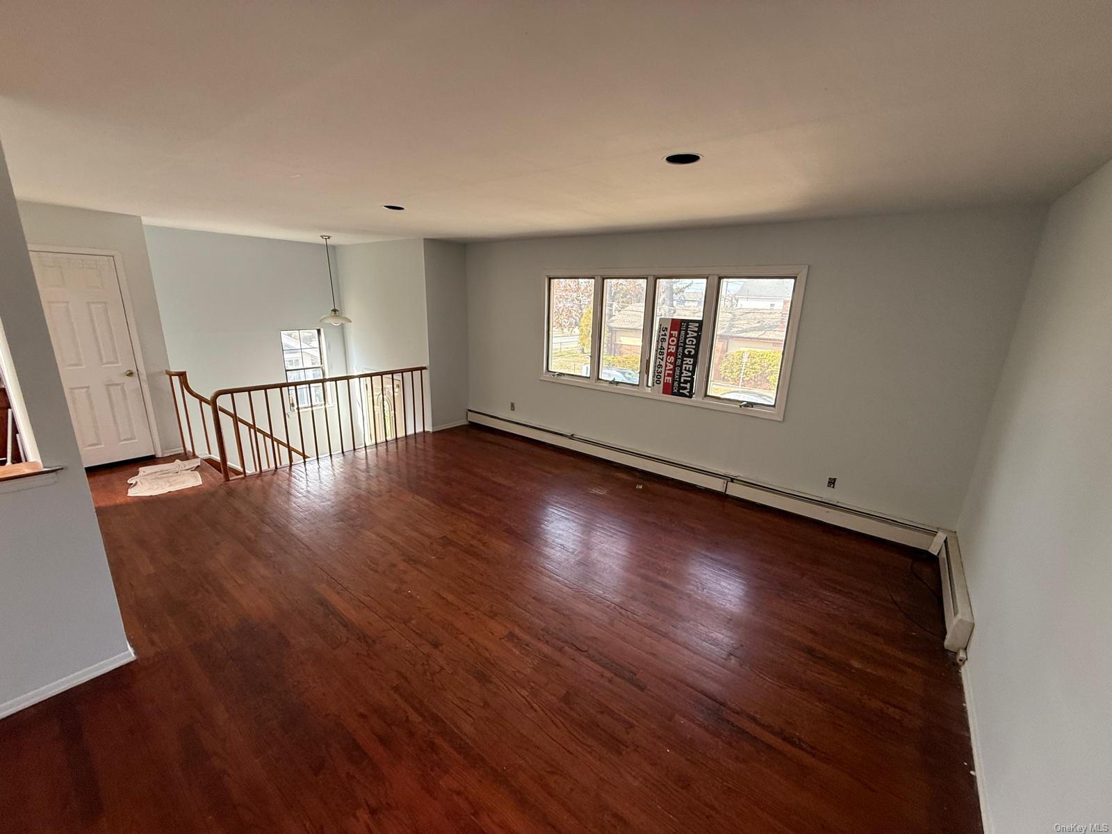 #14 photo, 51 Manor Road, 롱 아일랜드 Valley Stream , NY 11580