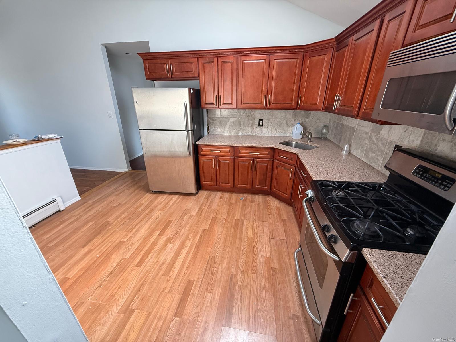 #9 photo, 51 Manor Road, 롱 아일랜드 Valley Stream , NY 11580