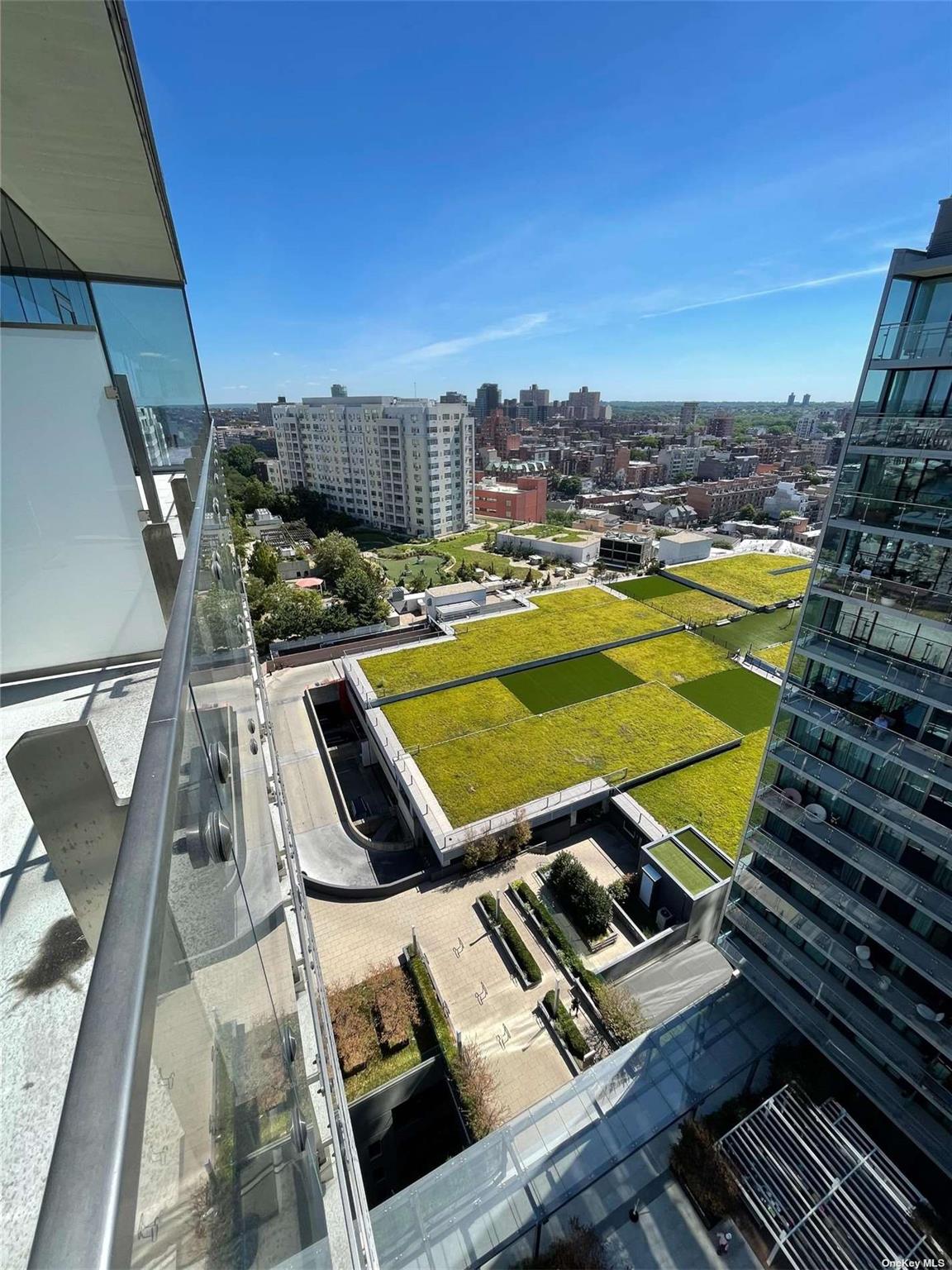 #11 photo, 131-05 40th Road, クイーンズ区 Flushing , NY 11354