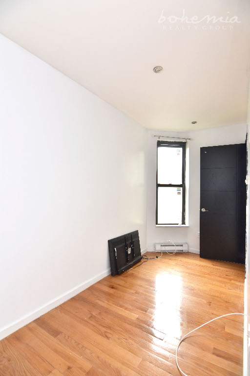 #2 photo, 953 Columbus Avenue, マンハッタン Manhattan Valley , NY 10025