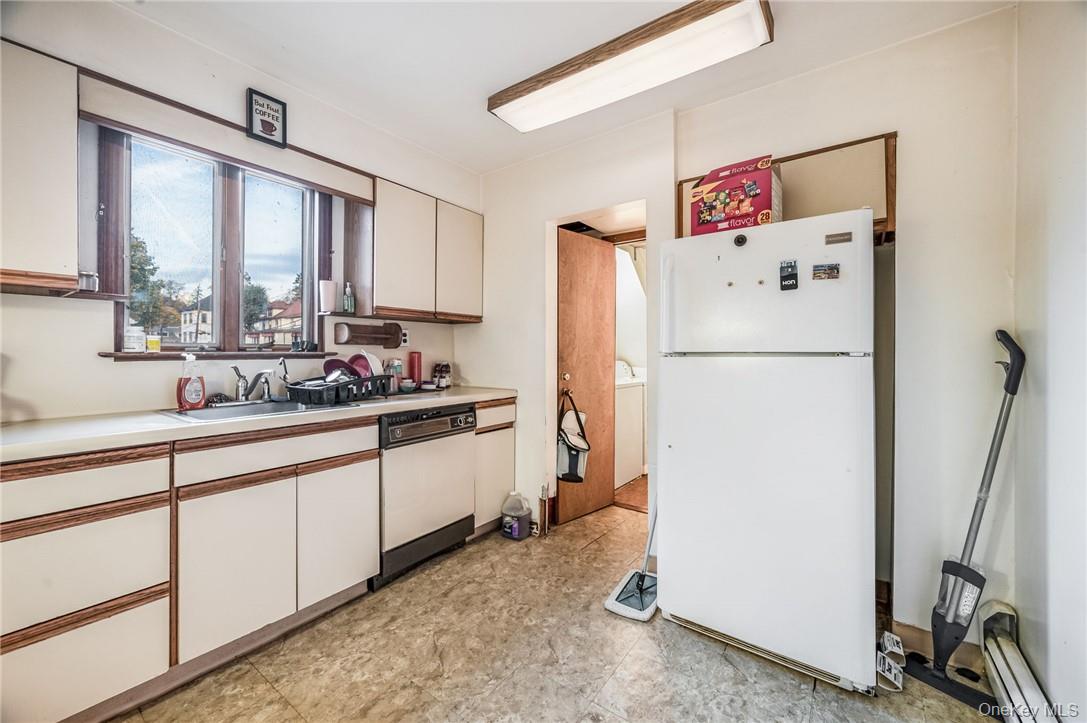 #10 photo, 865 Commerce Street, Thornwood , NY 10594