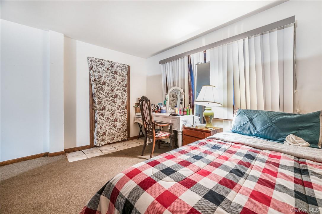 #15 photo, 865 Commerce Street, Thornwood , NY 10594