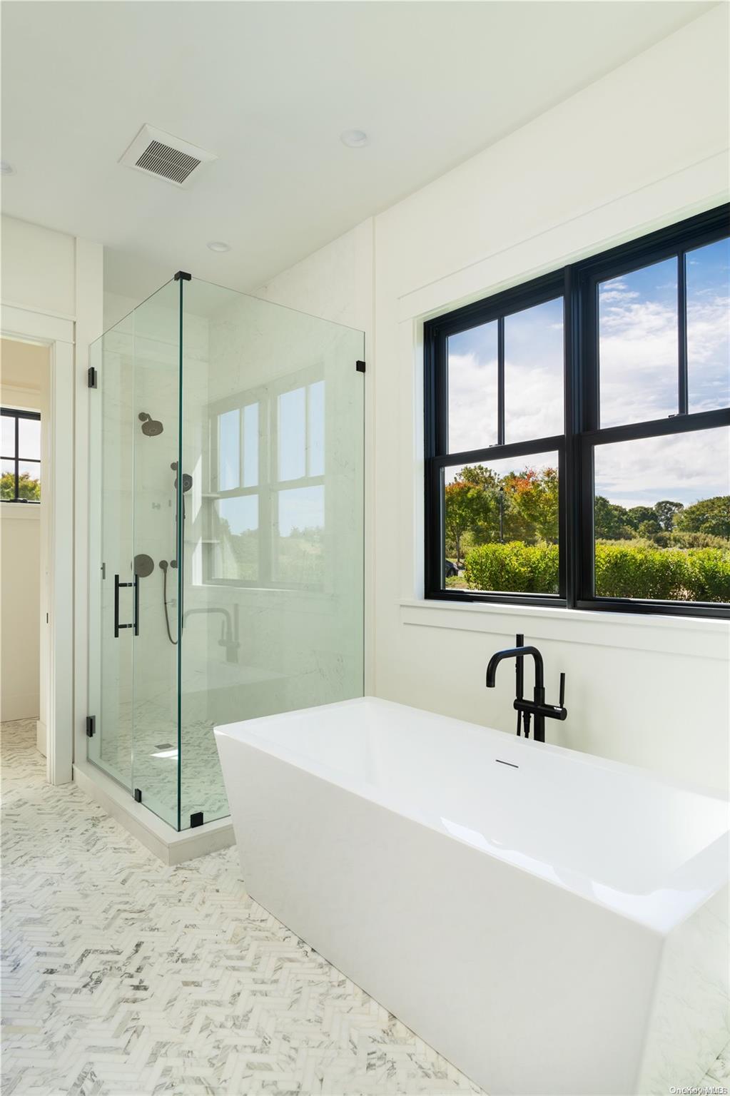 #13 photo, 25 Club Drive, Baiting Hollow , NY 11933