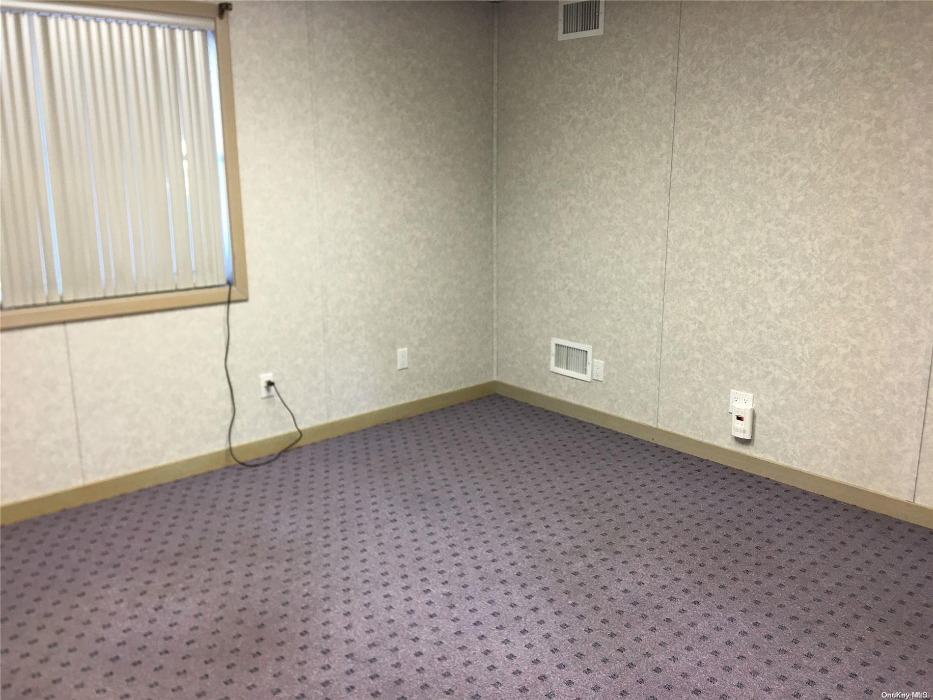 #5 photo, 807 Walt Whitman Road, サフォーク郡 Melville , NY 11747