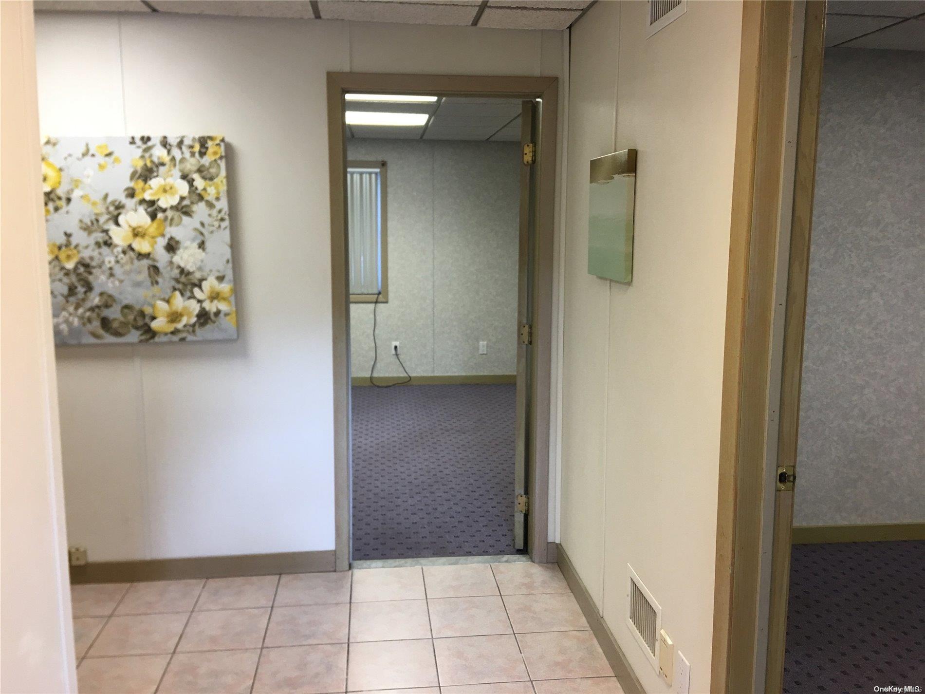 #6 photo, 807 Walt Whitman Road, サフォーク郡 Melville , NY 11747