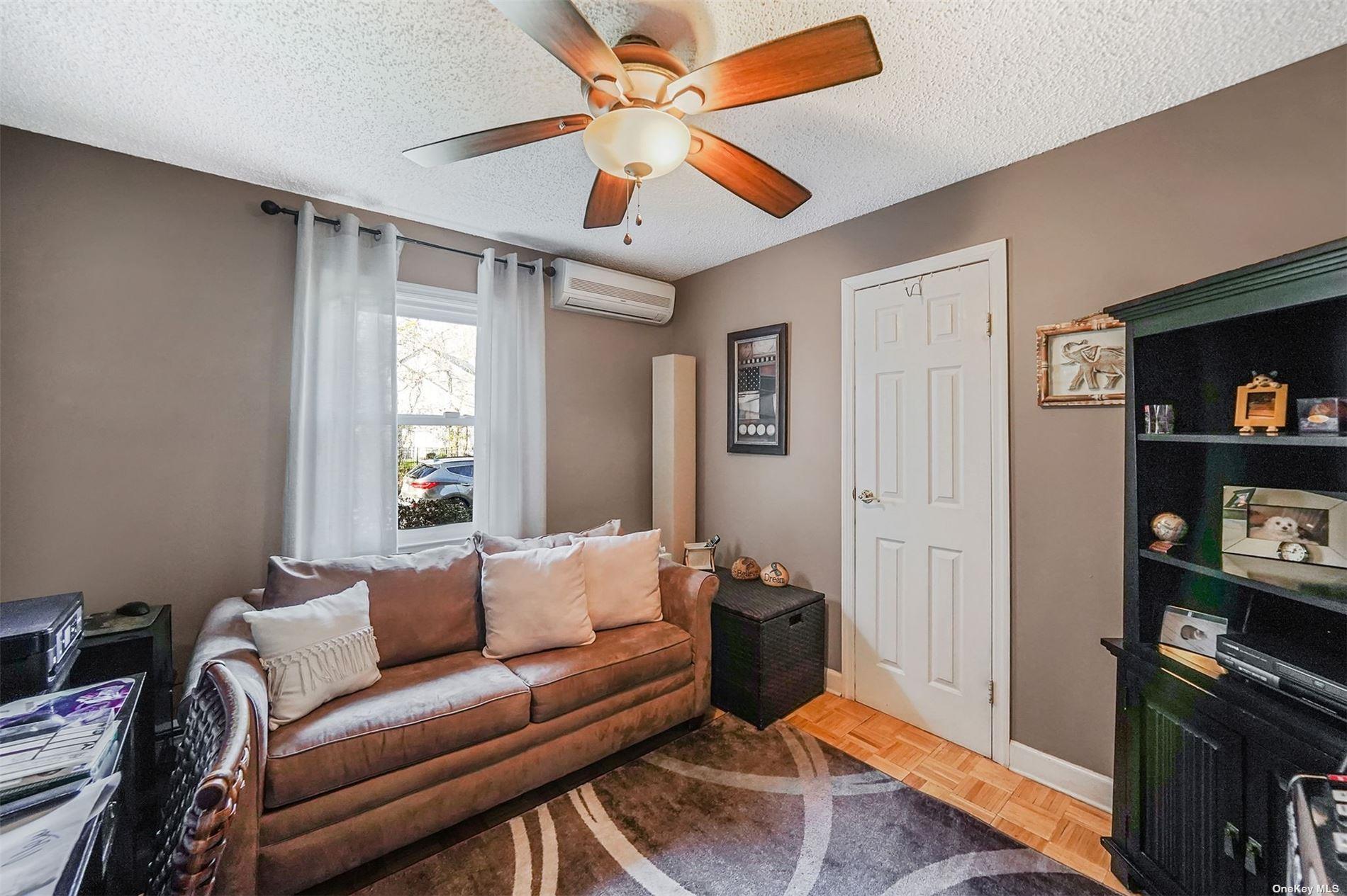 #16 photo, 10 Marchant Drive, Saint James , NY 11780