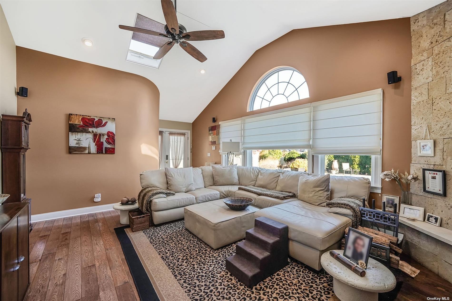 #6 photo, 10 Marchant Drive, Saint James , NY 11780