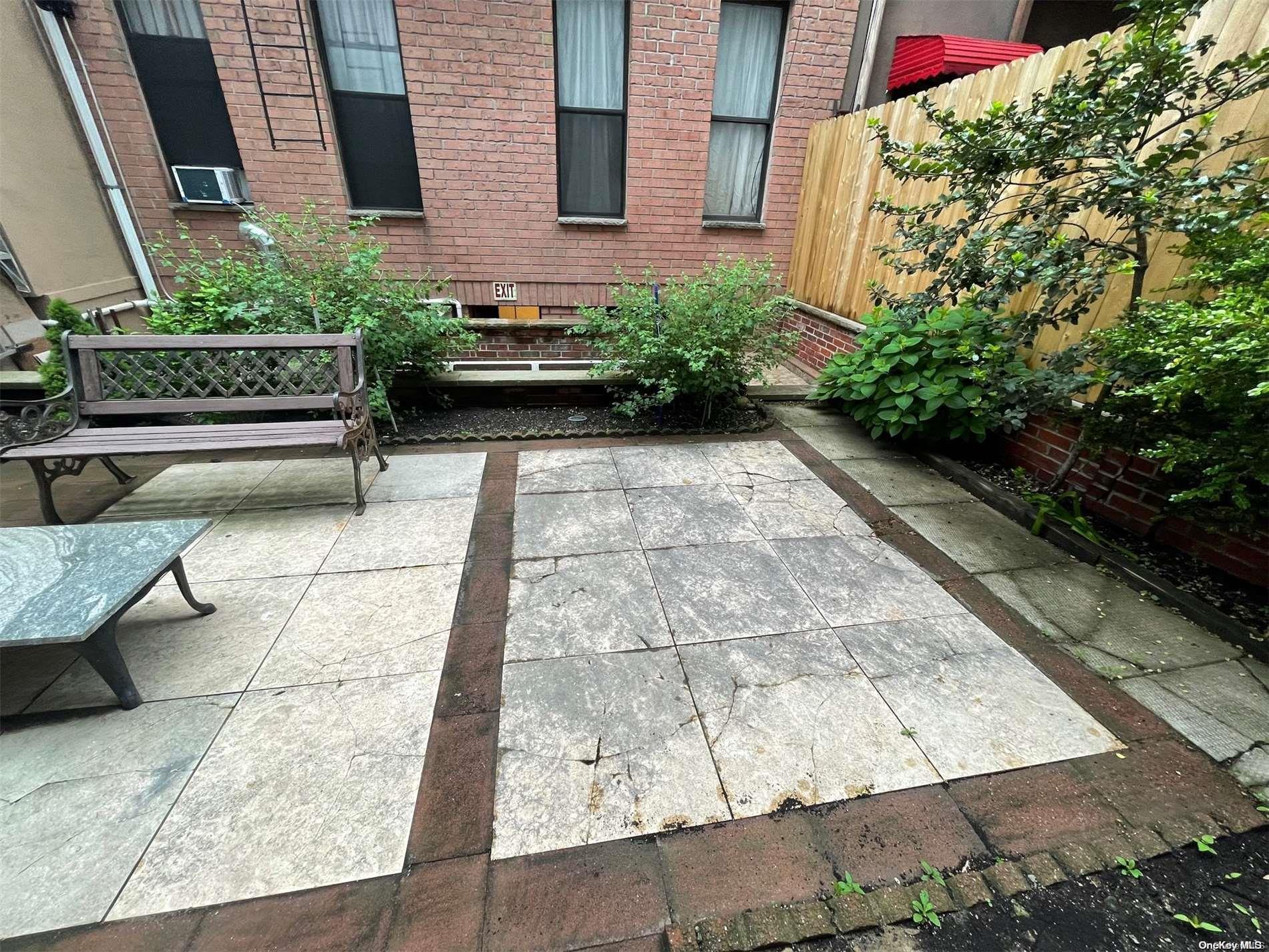 #2 photo, 340 Mcguinness Boulevard, ブルックリン区 Greenpoint , NY 11222