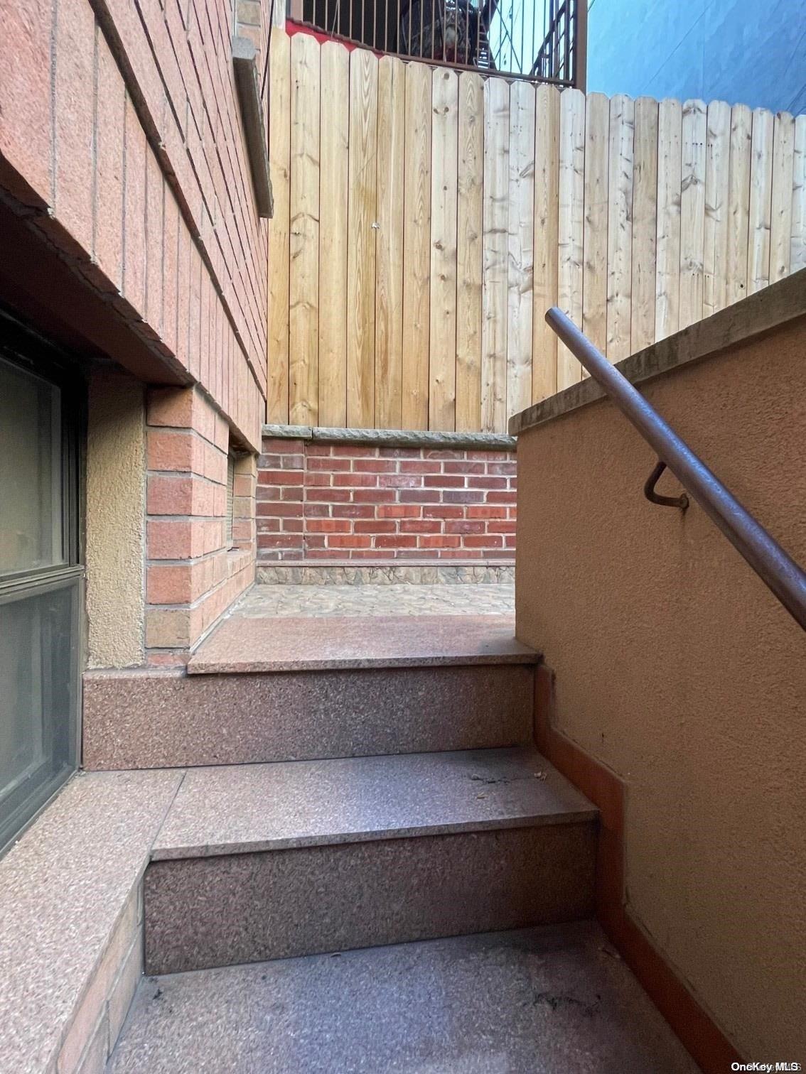 #7 photo, 340 Mcguinness Boulevard, ブルックリン区 Greenpoint , NY 11222