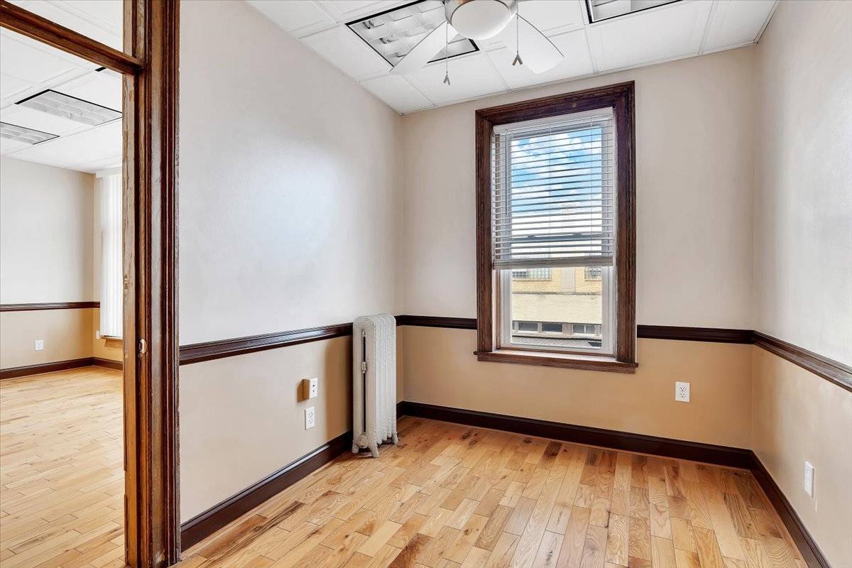 #17 photo, 29 W Fulton, Gloversville , NY 12078