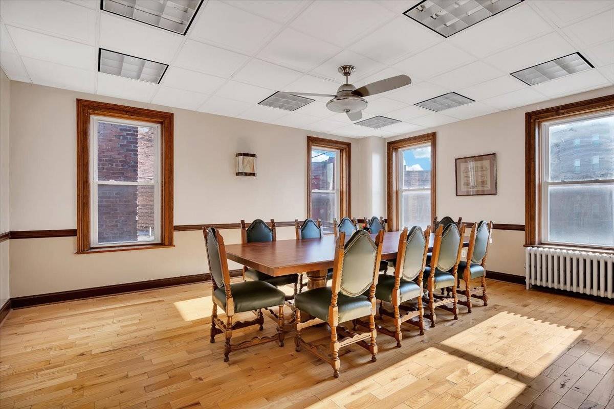 #23 photo, 29 W Fulton, Gloversville , NY 12078