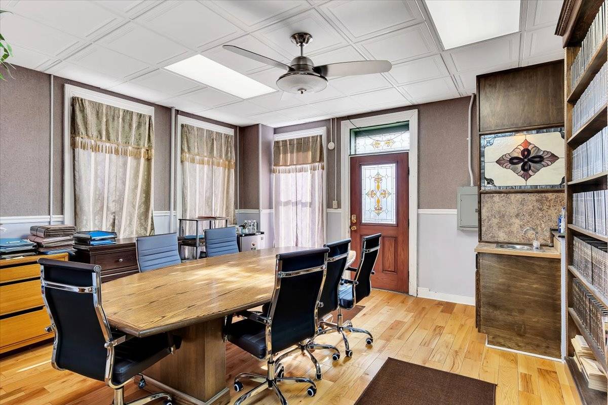 #30 photo, 29 W Fulton, Gloversville , NY 12078