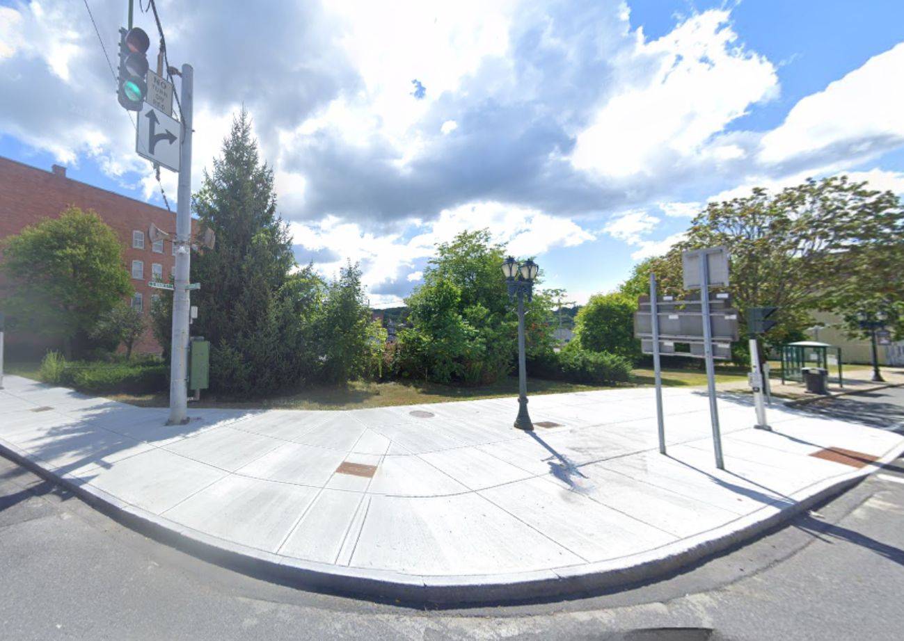 #4 photo, L1-4 S Main St, Gloversville , NY 12078