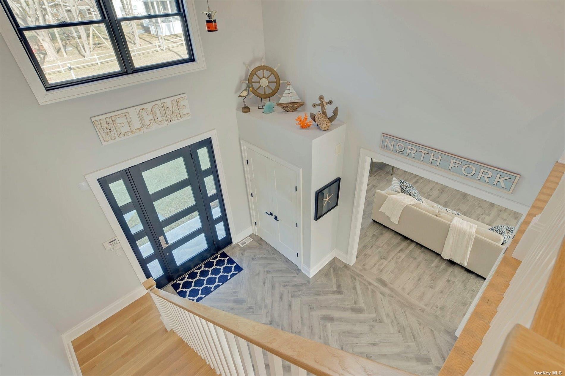 #13 photo, 165 Marine Place, サフォーク郡 Greenport , NY 11944