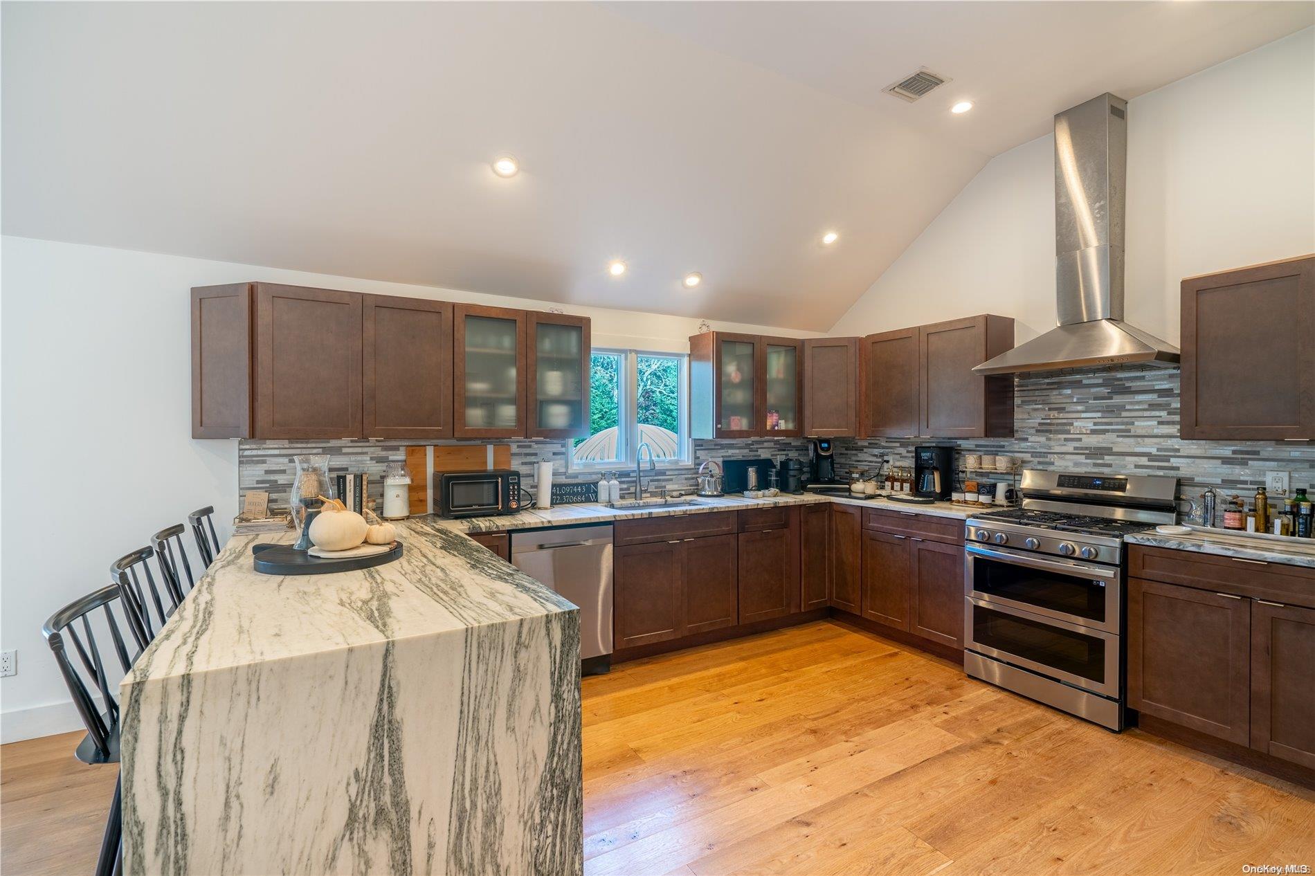 #7 photo, 905 9th Street, サフォーク郡 Greenport , NY 11944