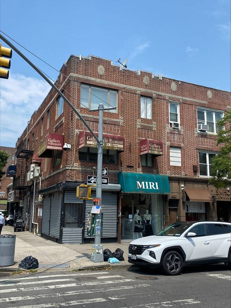 #3 photo, 4924 13th Ave, ブルックリン区 Borough Park , NY 11219