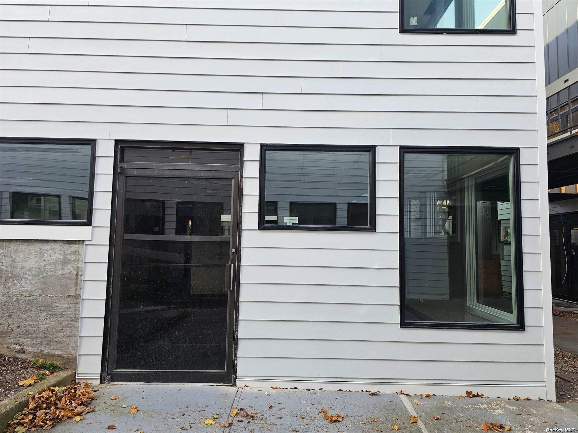 #3 photo, 152 E Main Unit A Street, サフォーク郡 Huntington , NY 11743