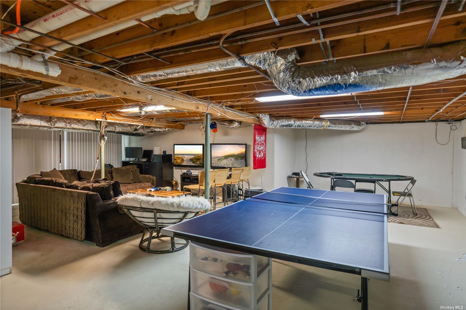 #20 photo, 25 N Quarter Road, サフォーク郡 Westhampton , NY 11977