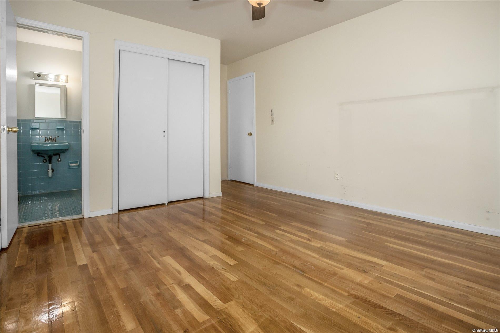 #17 photo, 159 Collins Avenue, Williston Park , NY 11596