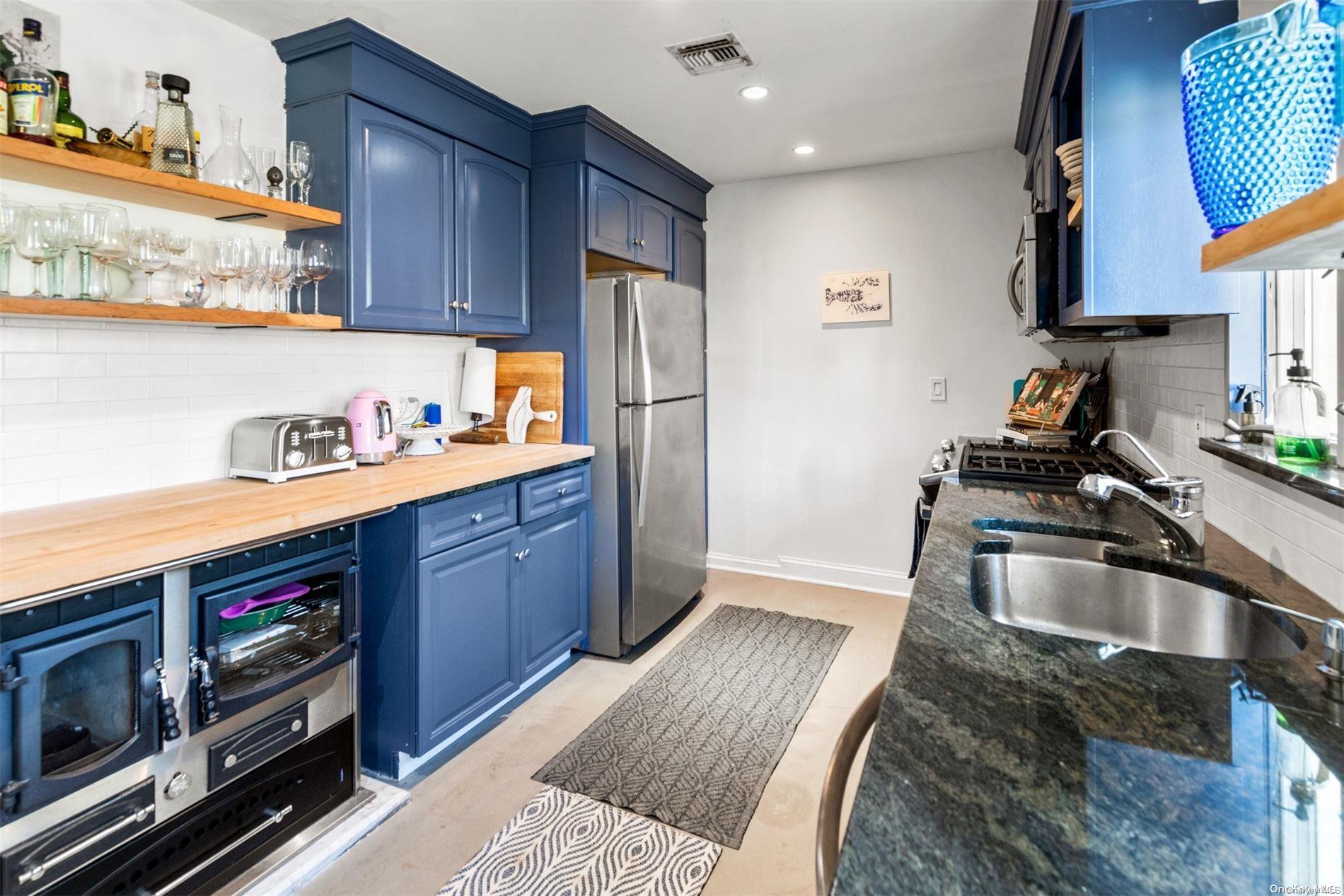 #11 photo, 24 Kirk Avenue, サフォーク郡 Montauk , NY 11954