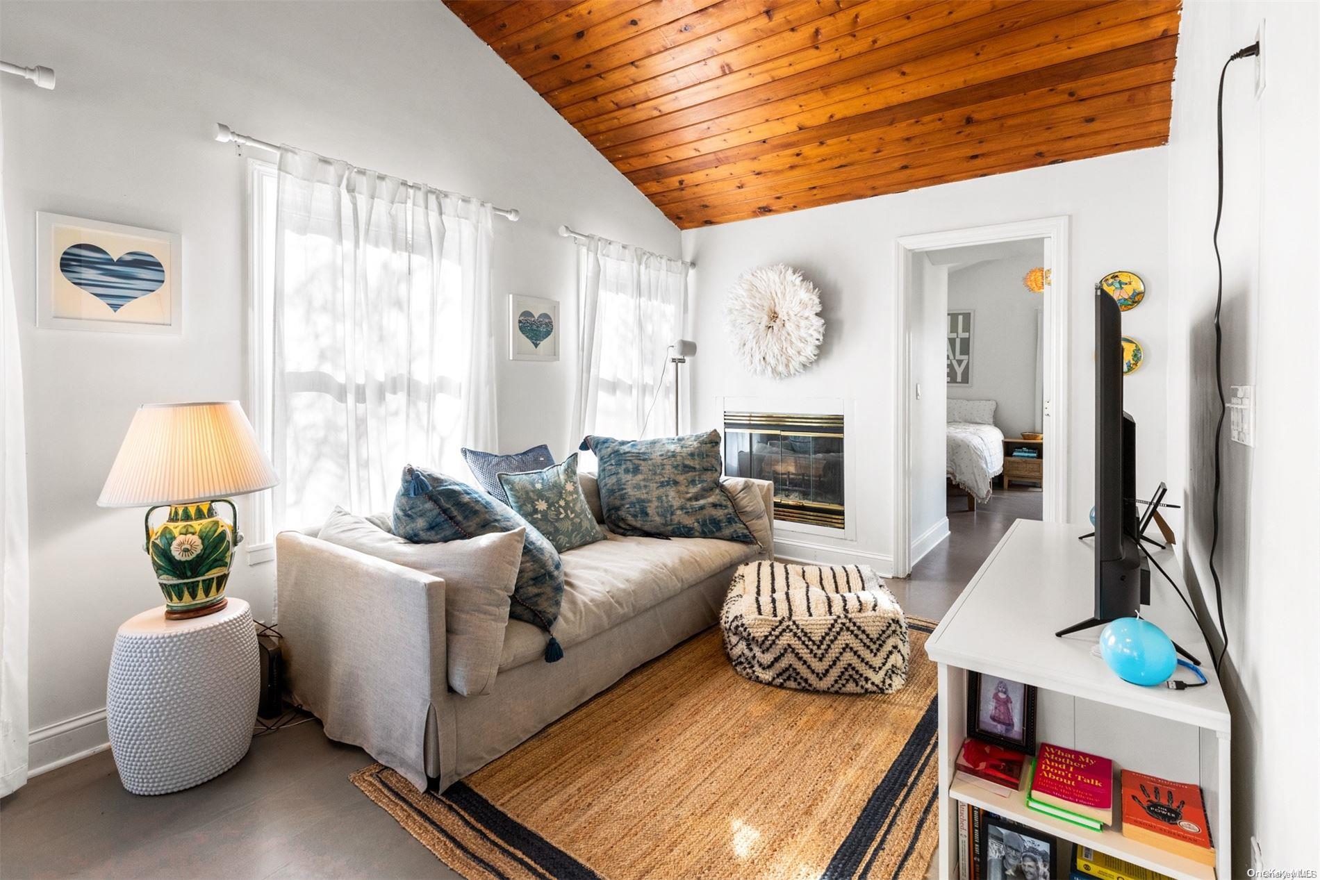 #12 photo, 24 Kirk Avenue, サフォーク郡 Montauk , NY 11954