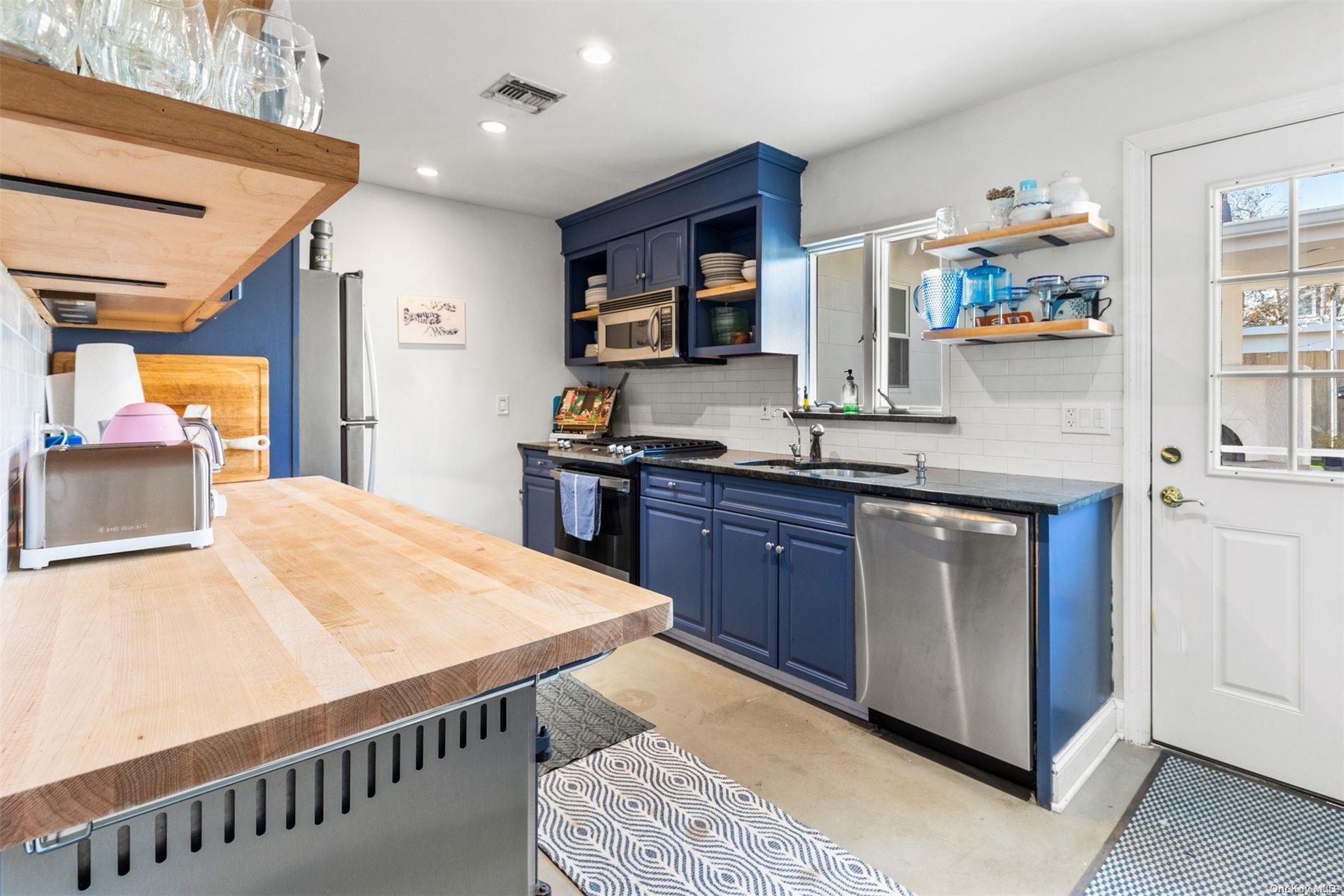 #8 photo, 24 Kirk Avenue, サフォーク郡 Montauk , NY 11954