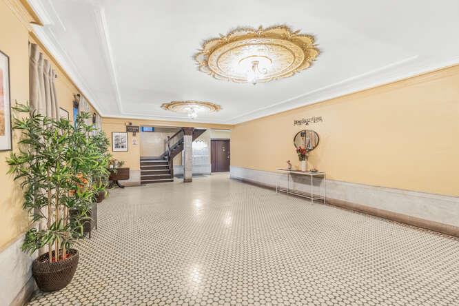 #2 photo, 1165 Fulton Avenue, ブロンクス区 Bronx , NY 10456