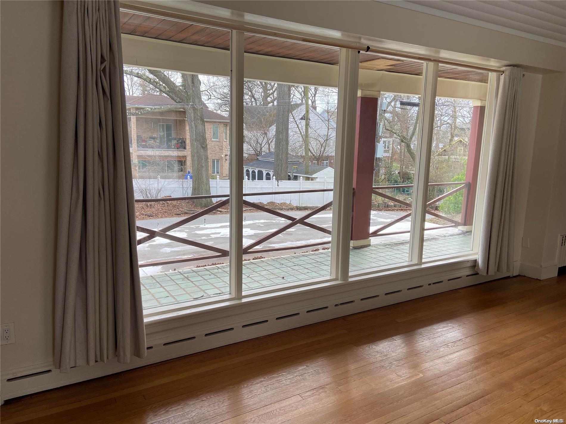 #5 photo, 193-55 85th Road, クイーンズ区 Holliswood , NY 11423