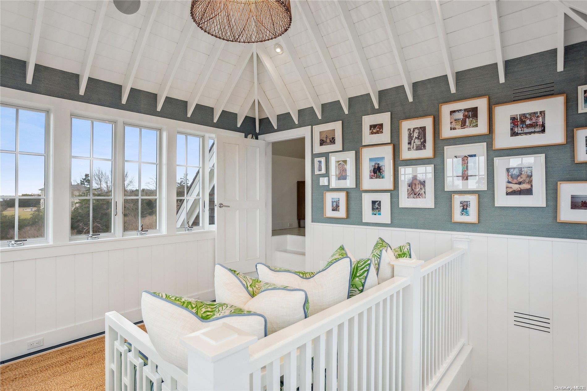 #15 photo, 18 Pleasant Avenue, サフォーク郡 Westhampton , NY 11977