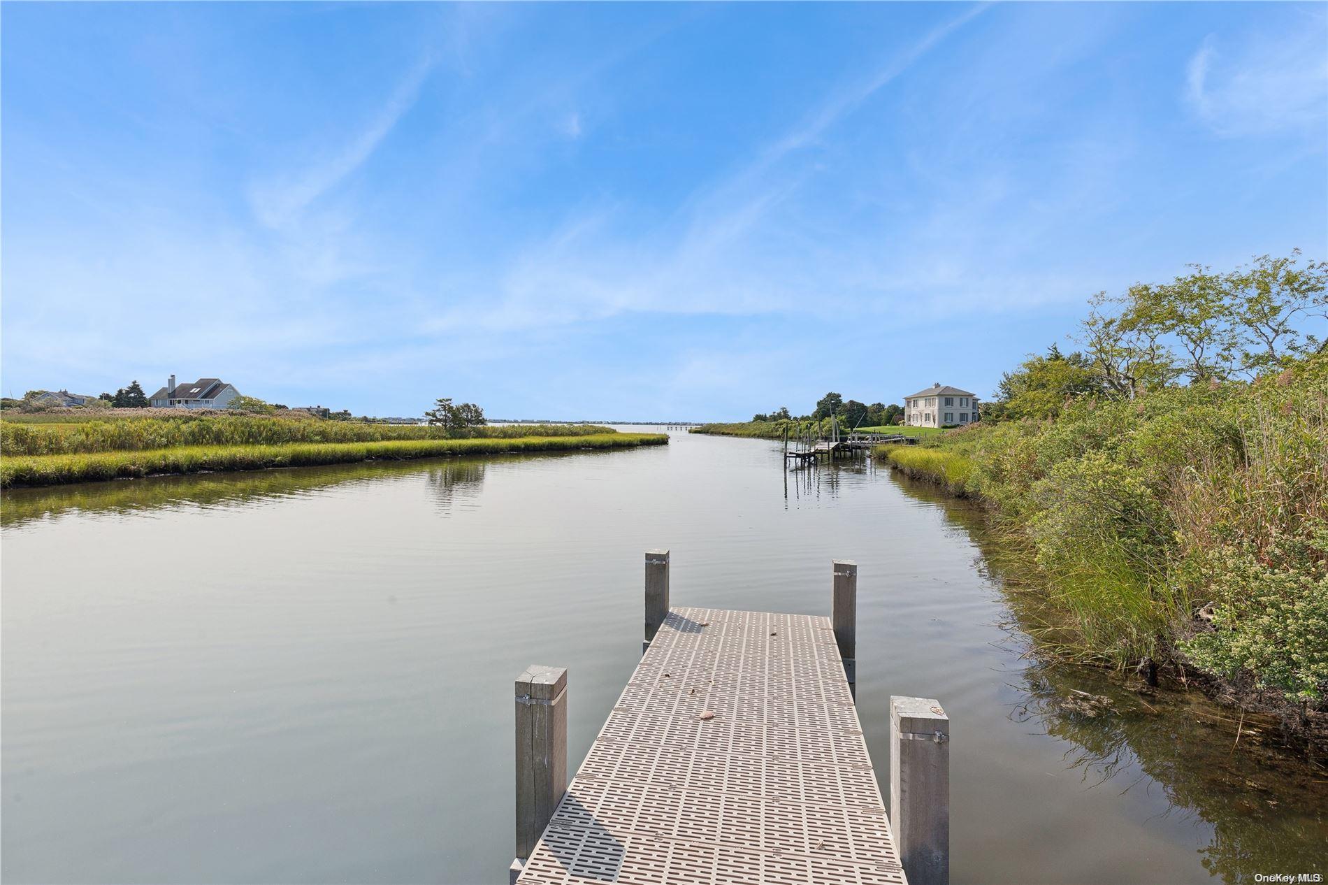 #2 photo, 18 Pleasant Avenue, サフォーク郡 Westhampton , NY 11977