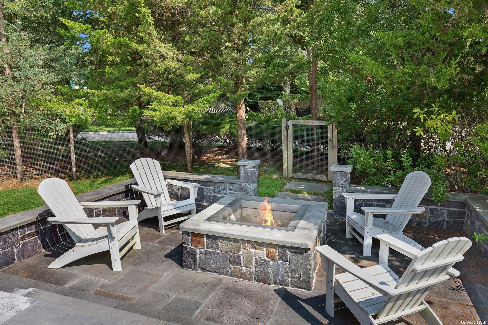 #20 photo, 18 Pleasant Avenue, サフォーク郡 Westhampton , NY 11977